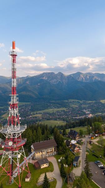 Wieża Radiowo-Telewizyjna i Śpiący Rycerz
